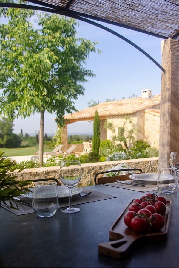Location mas en Provence - Le mas de Gabin - maison de charme avec terrasse aménagée dans les Alpilles