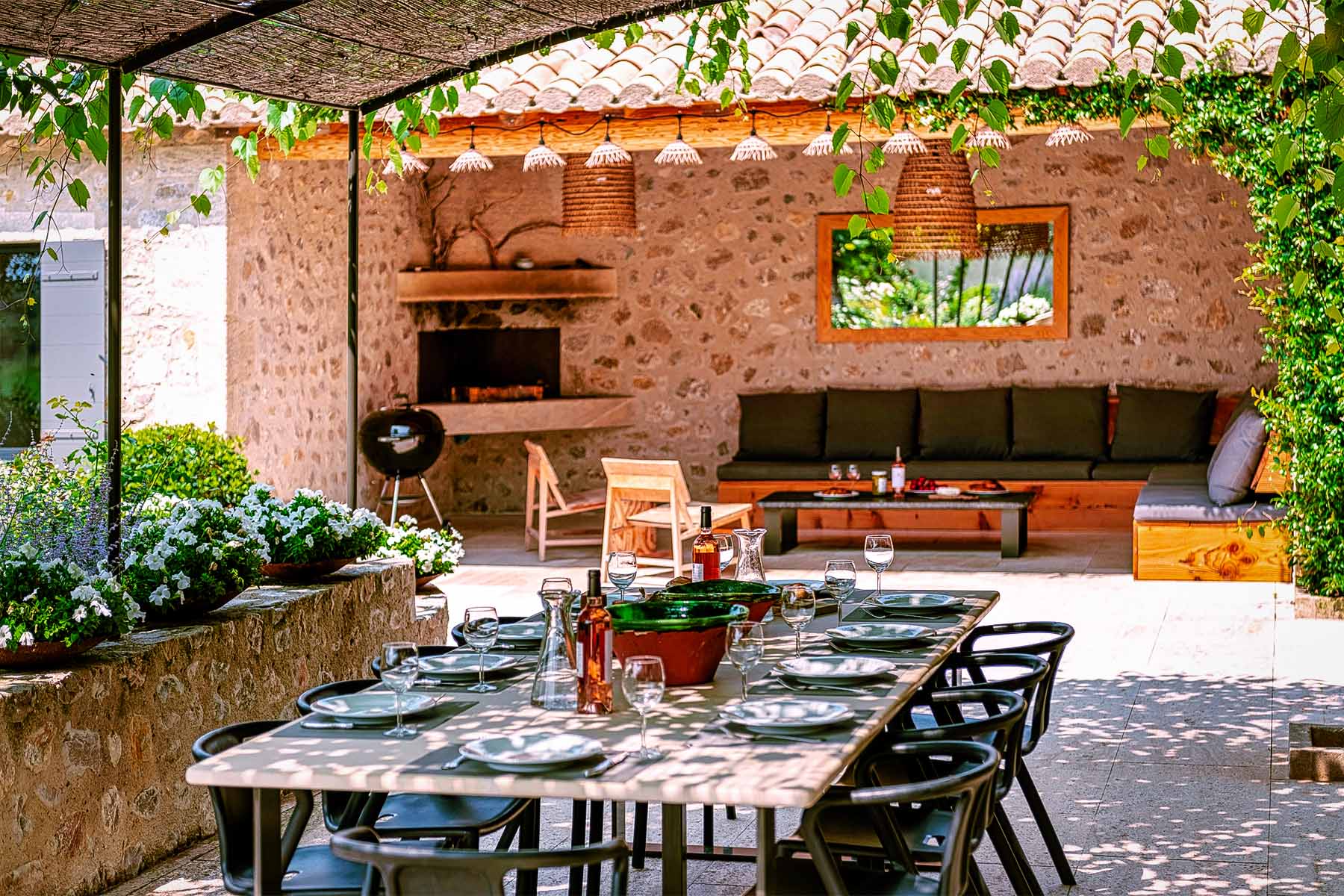 Location mas en Provence - Le mas Papillon - maison de charme avec terrasse aménagée dans les Alpilles