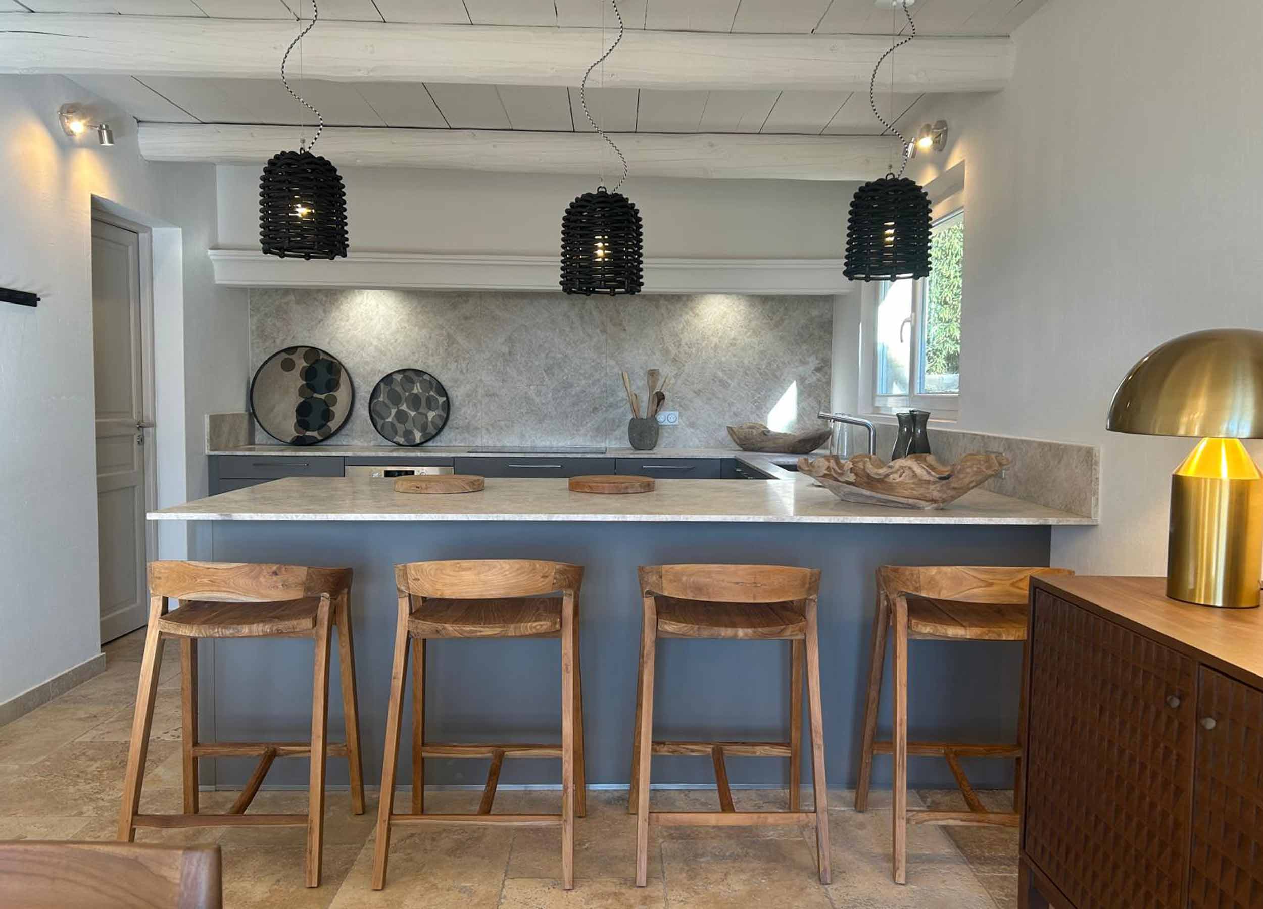 Location mas en Provence - maison de charme dans les Alpilles avec piscine chauffée - chambre avec vue sur le jardin